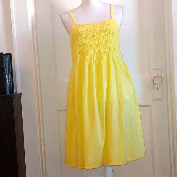 Universal Thread Dresses & Skirts - NEW yellow universal thread dress with adjustable straps